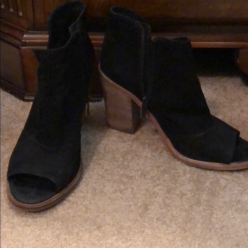 Black peep toe booties